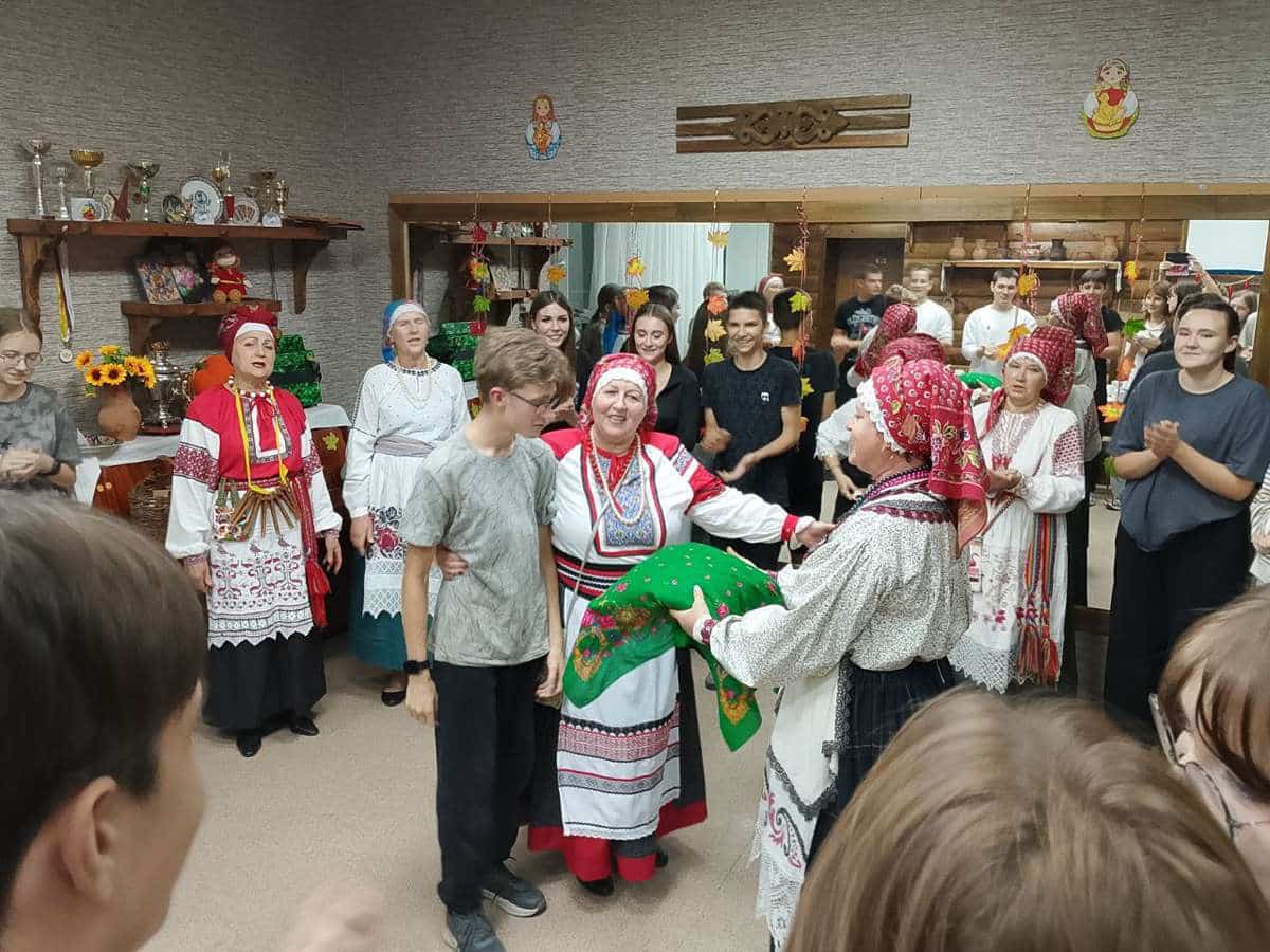 Интерактивно-фольклорная программа «Чаепитие в русских традициях»